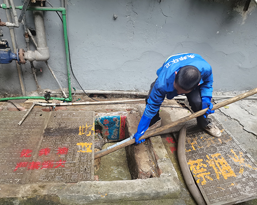 干驿镇清掏化粪池